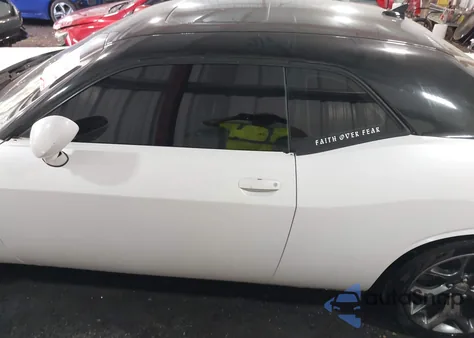 2015 Dodge Challenger R/T из США, поврежденный, VIN 2C3CDZAT1FH714629